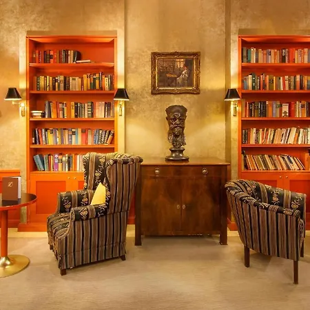 فندق Dvorak & Wellness 4*