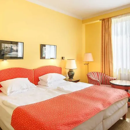 Dvorak & Wellness 4*